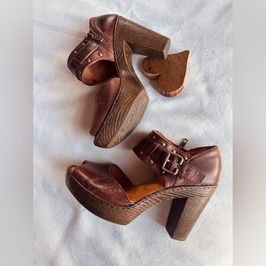 BORN Tierney Leather Studded Y2K Boho Peep-Toe Platform Heel Shoe | Women’s 7